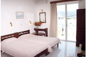Grecia Privát Agia Marina, Interiorul